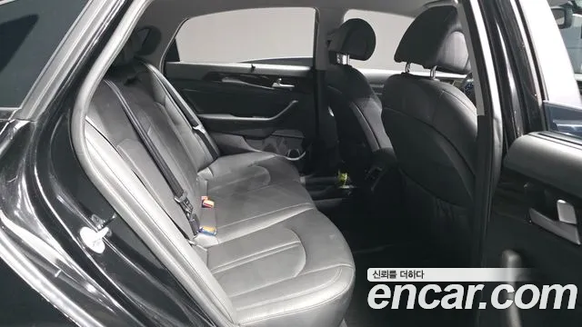 Hyundai Sonata 2016 — фото 12