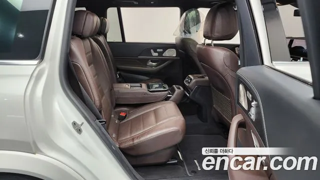 Mercedes-Benz GLS-Class 2022 — фото 11