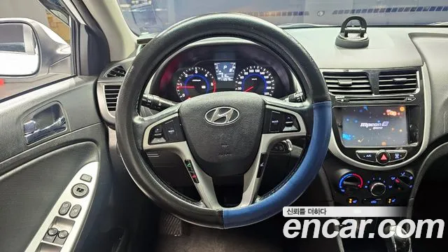 Hyundai Accent 2014 — фото 13