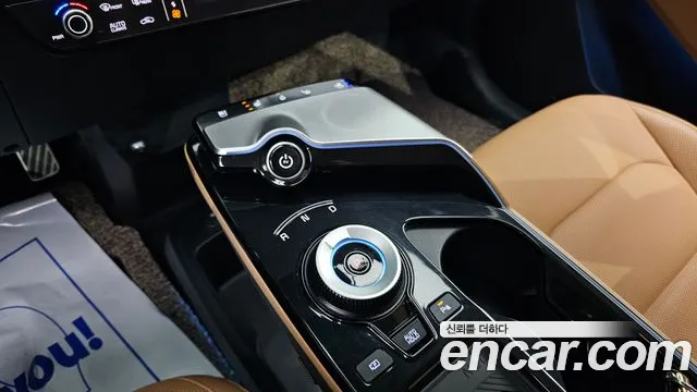 Kia EV6 2023 — фото 9