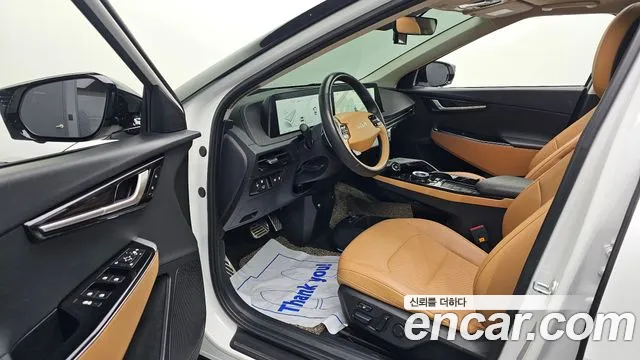 Kia EV6 2023 — фото 10