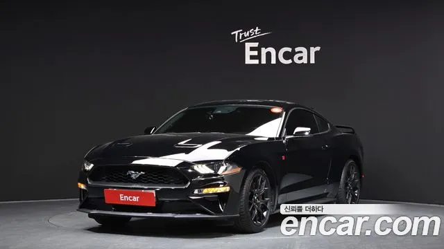 Ford Mustang 2019 — фото 1