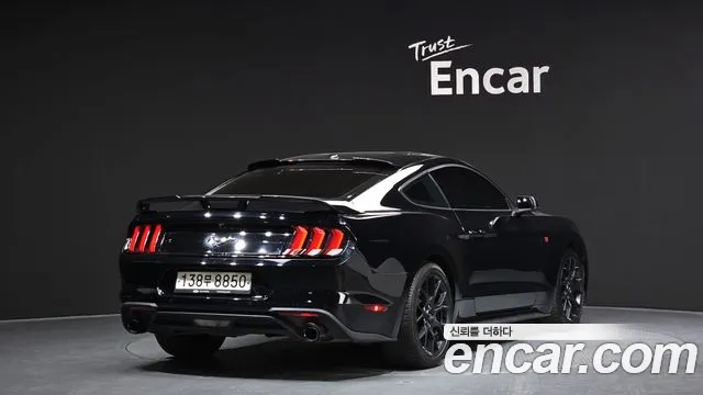 Ford Mustang 2019 — фото 2