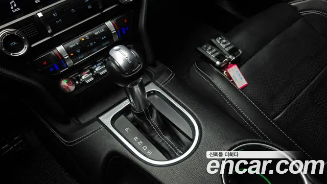 Ford Mustang 2019 — фото 9