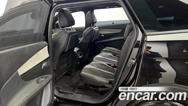 Peugeot 5008 2021 — фото 11