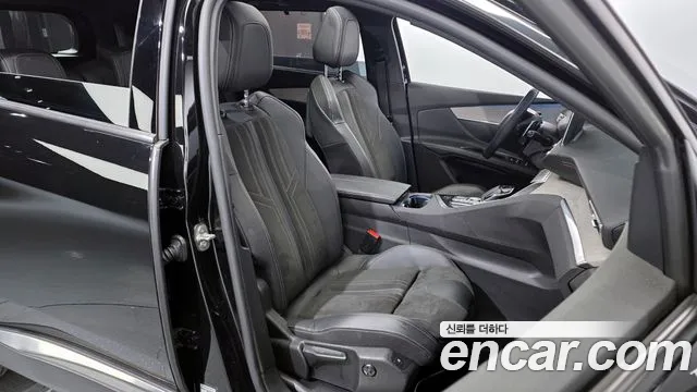 Peugeot 5008 2021 — фото 12