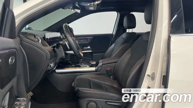 Mercedes-Benz GLA-Class 2022 — фото 10