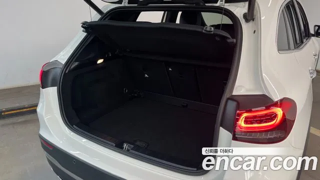 Mercedes-Benz GLA-Class 2022 — фото 19