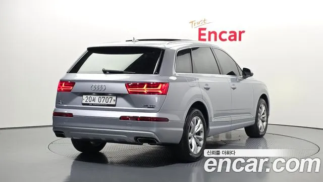 Audi Q7 2016 — фото 2