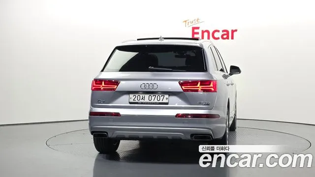Audi Q7 2016 — фото 4