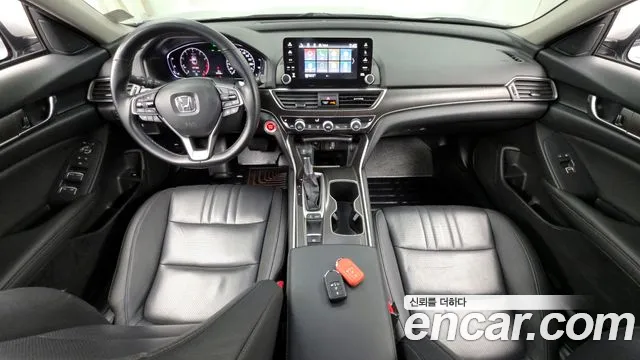 Honda Accord 2019 — фото 7
