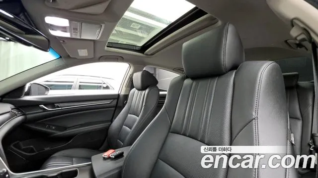 Honda Accord 2019 — фото 18