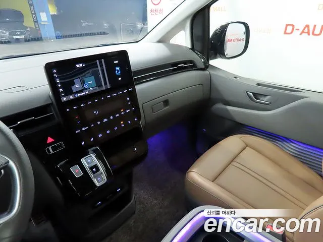 Hyundai Staria 2024 — фото 10
