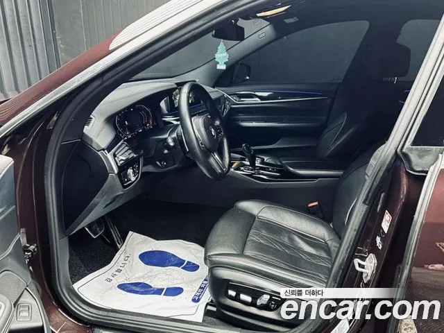 BMW Gran Turismo 2020 — фото 10