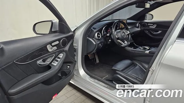 Mercedes-Benz C-Class 2017 — фото 10
