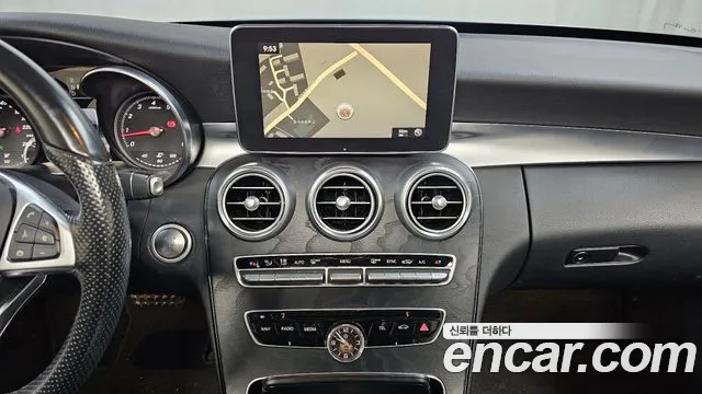 Mercedes-Benz C-Class 2017 — фото 16
