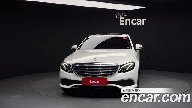 Mercedes-Benz E-Class 2018 — фото 3