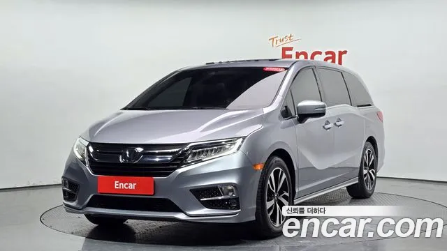 Honda Odyssey 2018 — фото 20