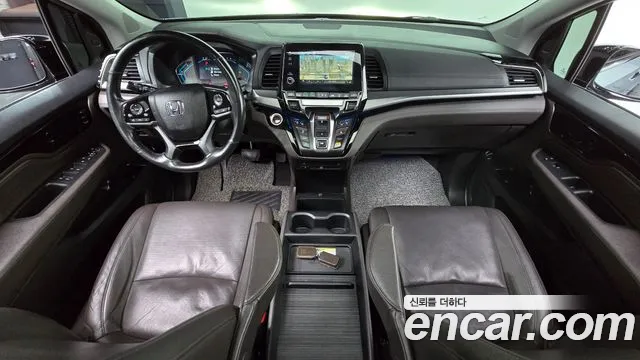 Honda Odyssey 2018 — фото 6