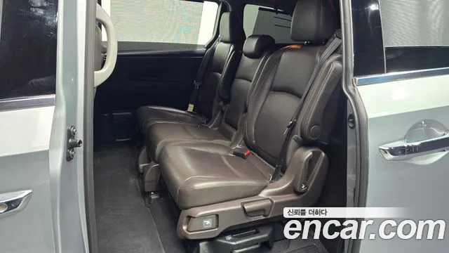 Honda Odyssey 2018 — фото 11