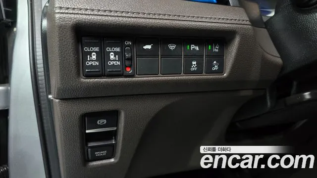 Honda Odyssey 2018 — фото 13