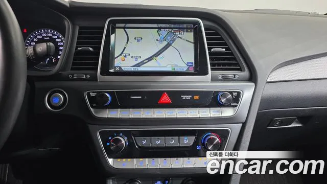 Hyundai Sonata 2018 — фото 15
