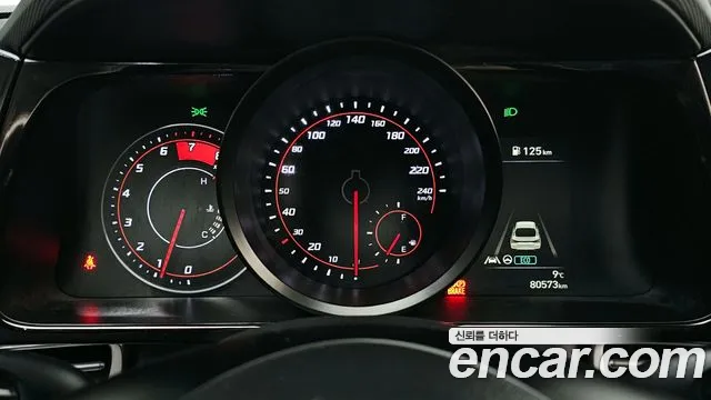 Hyundai AVANTE 2023 — фото 8