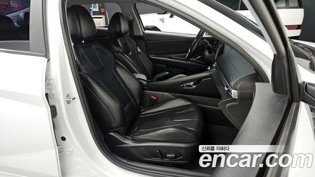 Hyundai AVANTE 2023 — фото 10