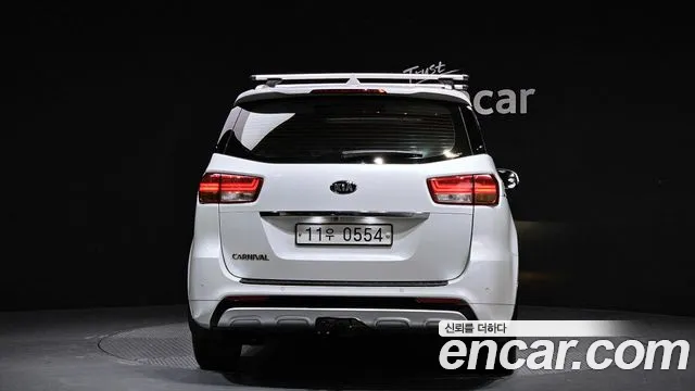 Kia Canival 2016 — фото 4