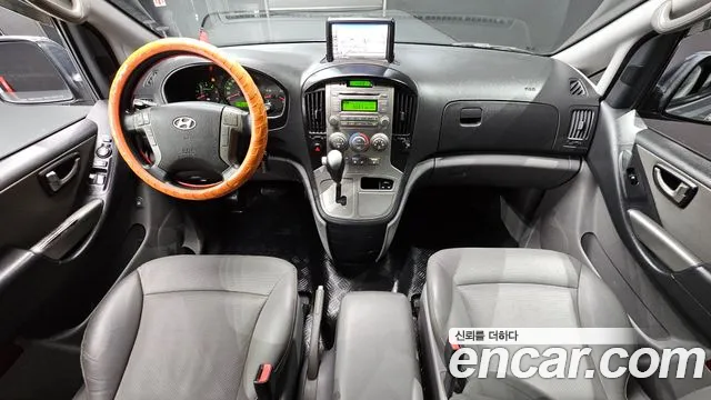 Hyundai Starex 2015 — фото 7