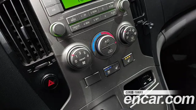 Hyundai Starex 2015 — фото 17