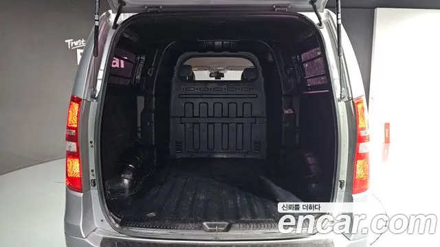 Hyundai Starex 2015 — фото 20
