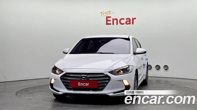 Hyundai AVANTE 2016 — фото 3