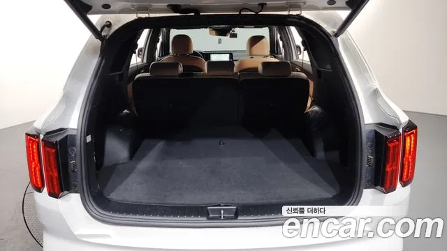 Kia Sorento 2023 — фото 20