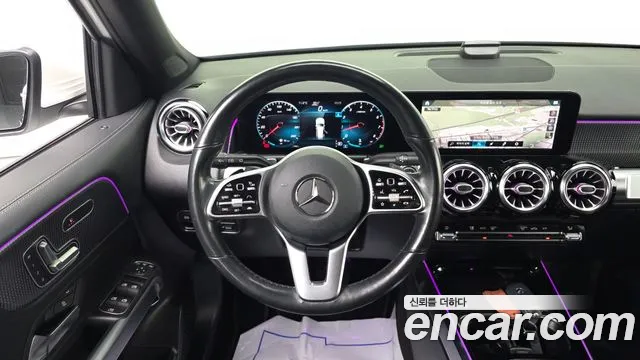 Mercedes-Benz GLB-Class 2021 — фото 14
