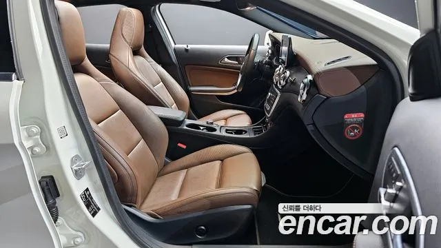 Mercedes-Benz GLA-Class 2018 — фото 11