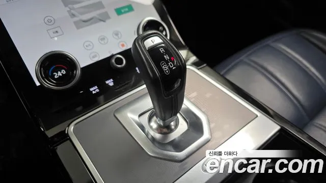 Land Rover Range Rover Evoque 2020 — фото 9