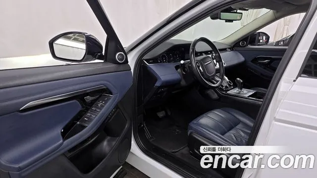 Land Rover Range Rover Evoque 2020 — фото 10