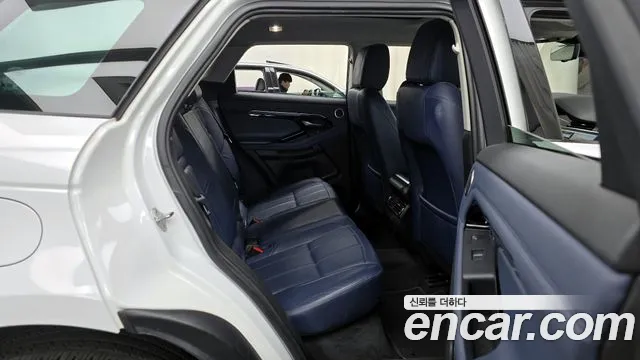 Land Rover Range Rover Evoque 2020 — фото 12