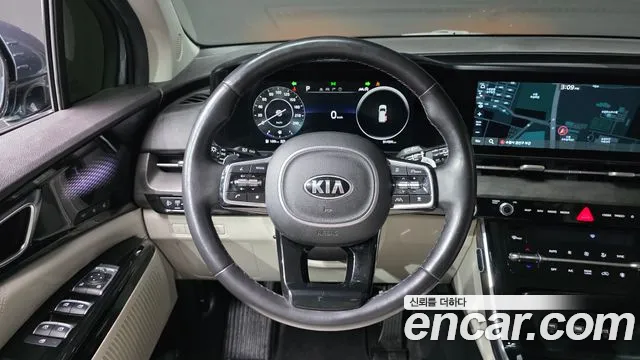 Kia Canival 2021 — фото 13
