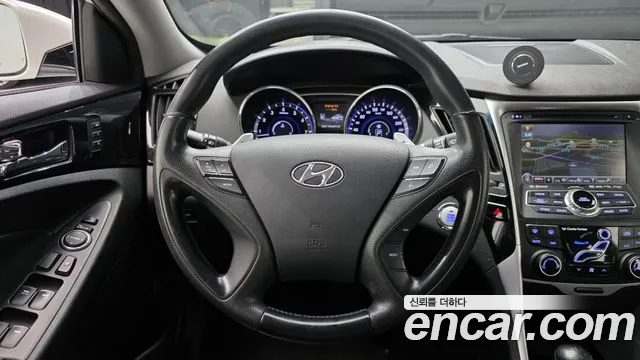 Hyundai Sonata 2011 — фото 13