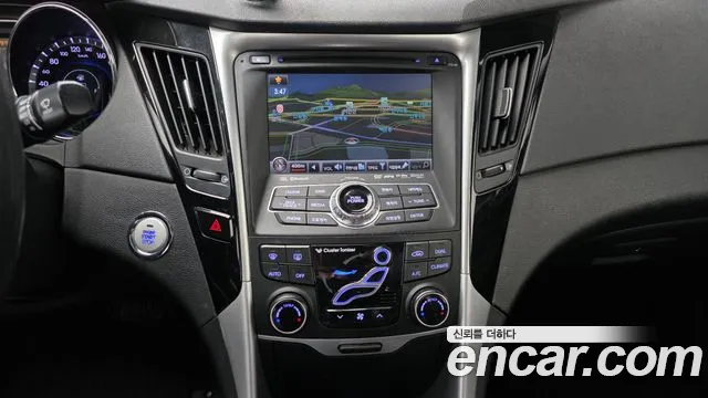 Hyundai Sonata 2011 — фото 17