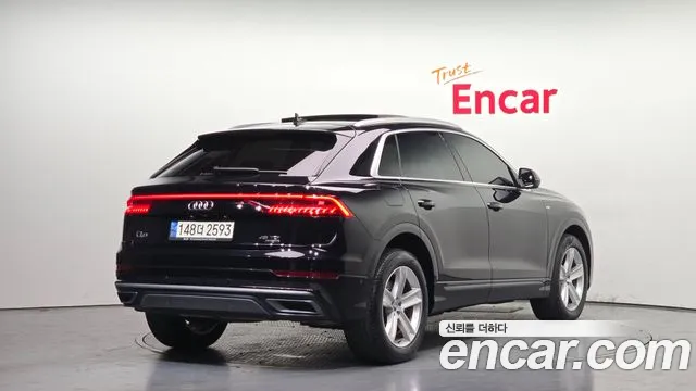 Audi Q8 2021 — фото 2