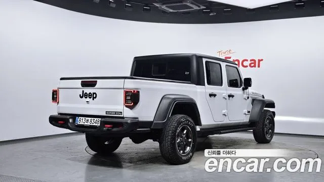 Jeep Gladiator 2023 — фото 2