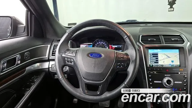 Ford Explorer 2018 — фото 13