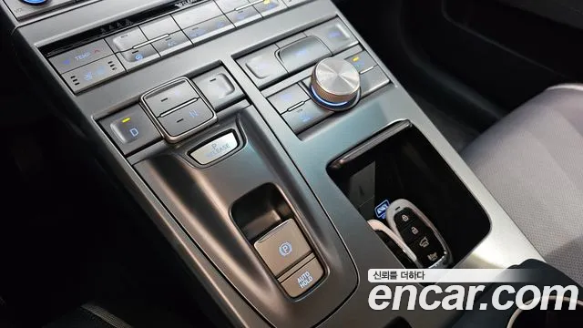 Hyundai Nexo 2022 — фото 9
