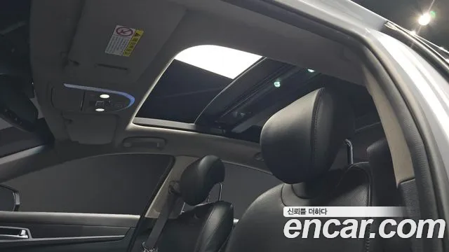 Hyundai Genesis 2015 — фото 20