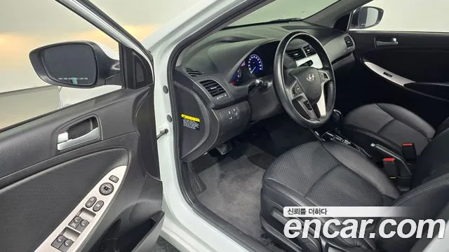Hyundai Accent 2017 — фото 10
