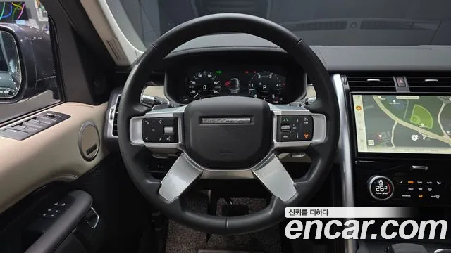Land Rover Discovery 2022 — фото 13