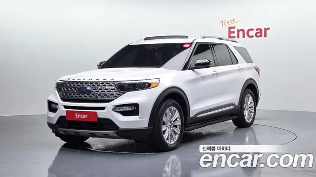 Ford Explorer 2020 — фото 1